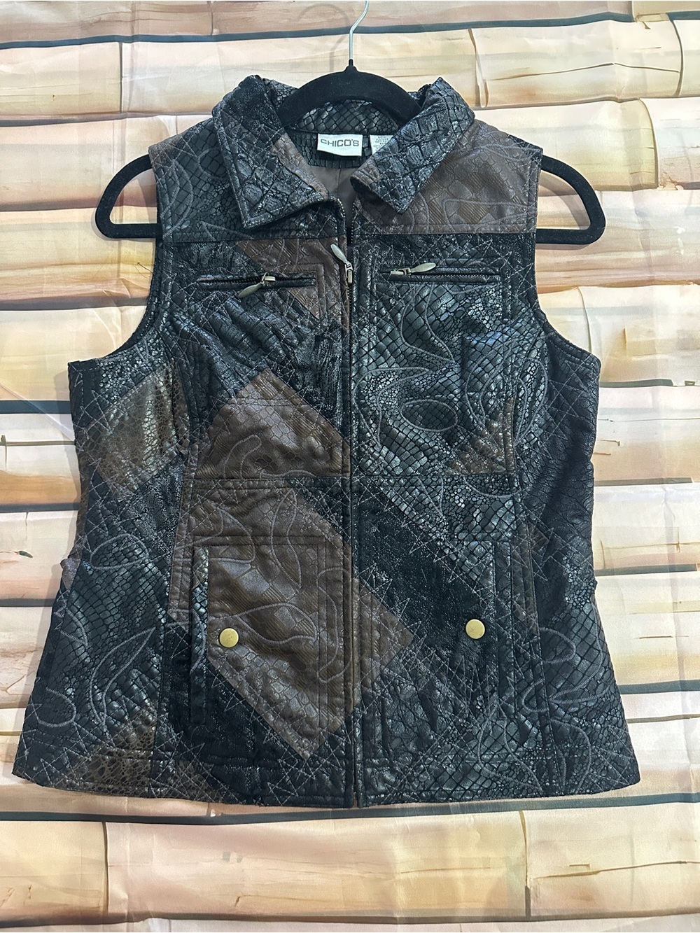 Chico’s Faux Leather Patchwork Croc Embossed Zip Vest Size 0
